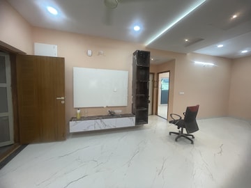 Room in 3 BHK Apartment at Stand Alone Apartment, Madhapur – for Rent
