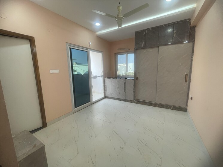 Room, stand-alone-apartment 3 Bedroom 1501 Sq.Ft. Apartment In Madhapur Hyderabad 8643491