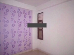 Room in 2 BHK Apartment at Shalimar Apartments Shalimar Garden, Shalimar Garden – for Sale