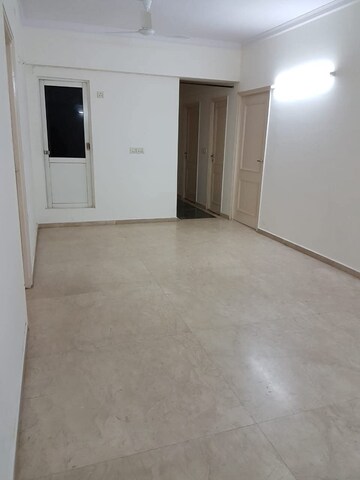 Room in 2.5 BHK Apartment at Hiranandani Meadows, Manpada – for Rent