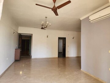 Room in 2.5 BHK Apartment at Hiranandani Meadows, Manpada – for Rent