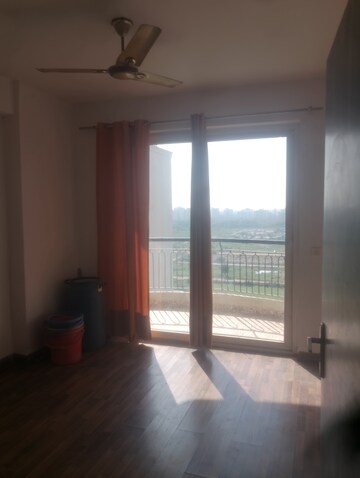 Room in 2 BHK Apartment at Ansal Royal Heritage, Sector 70 – for Rent
