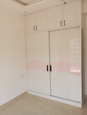 Room in 3 BHK Apartment at ATS Nobility, Sector 4 Greater Noida – for Sale