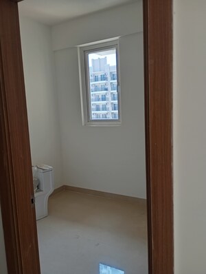 Room in 3 BHK Apartment at ATS Nobility, Sector 4 Greater Noida – for Sale