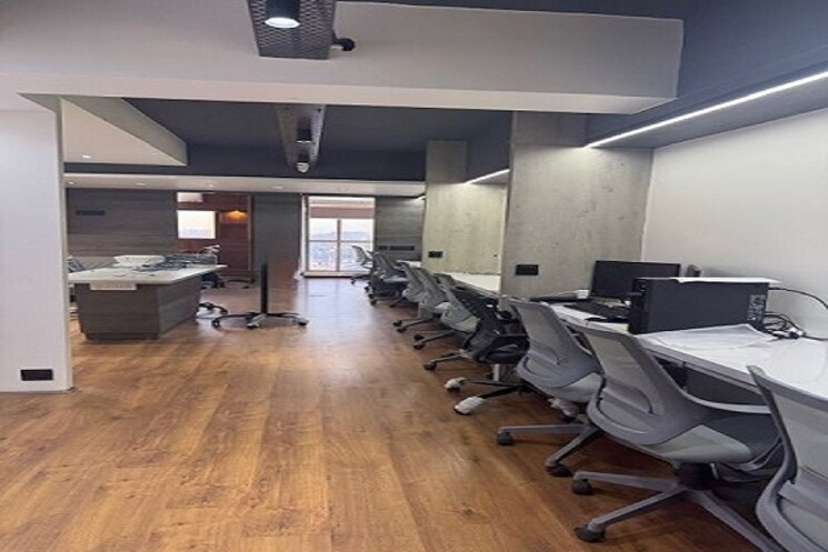 Team Area, shilp-epitome Commercial Office Space 1300 Sq.Ft. In Bodakdev Ahmedabad 8643482