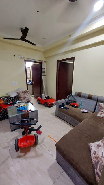 Master Bedroom in 2.5 BHK Apartment at Geotech Pristine Avenue, Sector 16c Greater Noida – for Rent