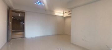 Room in 1 BHK Apartment at Next Avenue Apartment, Khar West – for Rent
