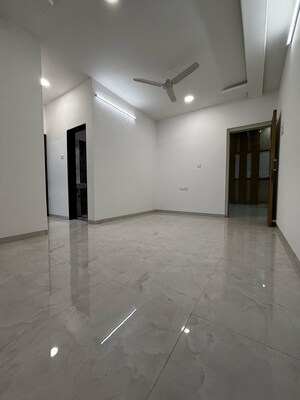 Room in 2 BHK Apartment at Dynamic Crest, Shilphata – for Sale