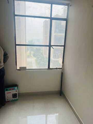 Room in 2 BHK Apartment at ROF Aalayas, Sector 102 – for Rent