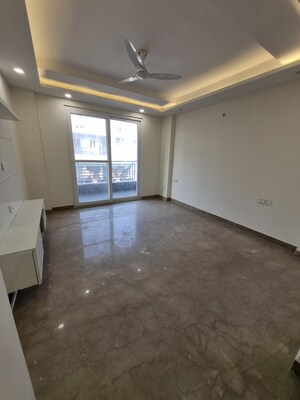 Room in 3 BHK Builder Floor at Paschim Vihar – for Sale