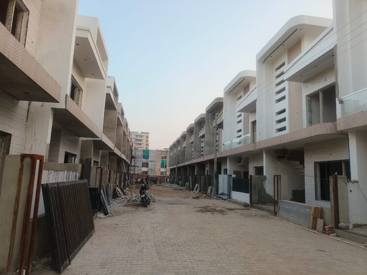 Exterior View, sector 123 3 Bedroom 140 Sq.Yd. Villa In Sector 123 Mohali 8644399
