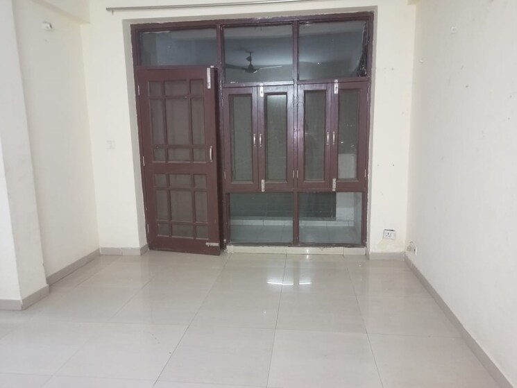 Room, puri-pranayam 3 Bedroom 1857 Sq.Ft. Apartment In Sector 82 Faridabad 8643935