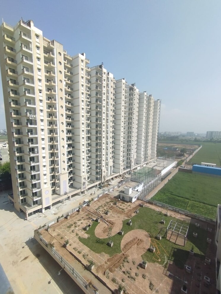 Exterior View, malwa-escon-primera 3 Bedroom 2250 Sq.Ft. Apartment In International Airport Road Zirakpur 8643904