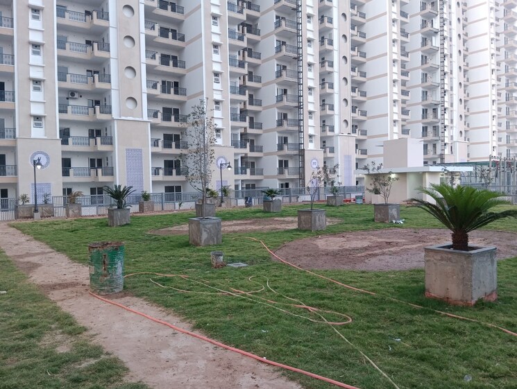 Exterior View, malwa-escon-primera 3 Bedroom 2250 Sq.Ft. Apartment In International Airport Road Zirakpur 8643904