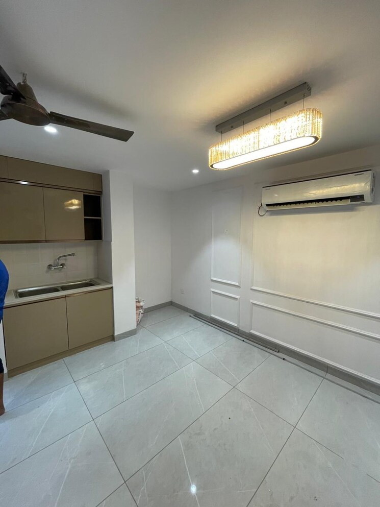 Kitchen, maxxus-elanza 5 Bedroom 5000 Sq.Ft. Penthouse In International Airport Road Zirakpur 8643971