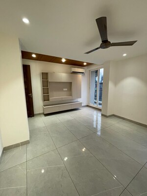 5 BHK Penthouse For Sale in Maxxus Elanza, International Airport Road