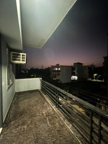 Balcony in 1 BHK Builder Floor at SAS Tower, Sector 38 – for Rent