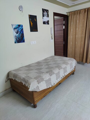 1 BHK Builder Floor For Rent in Sector 43