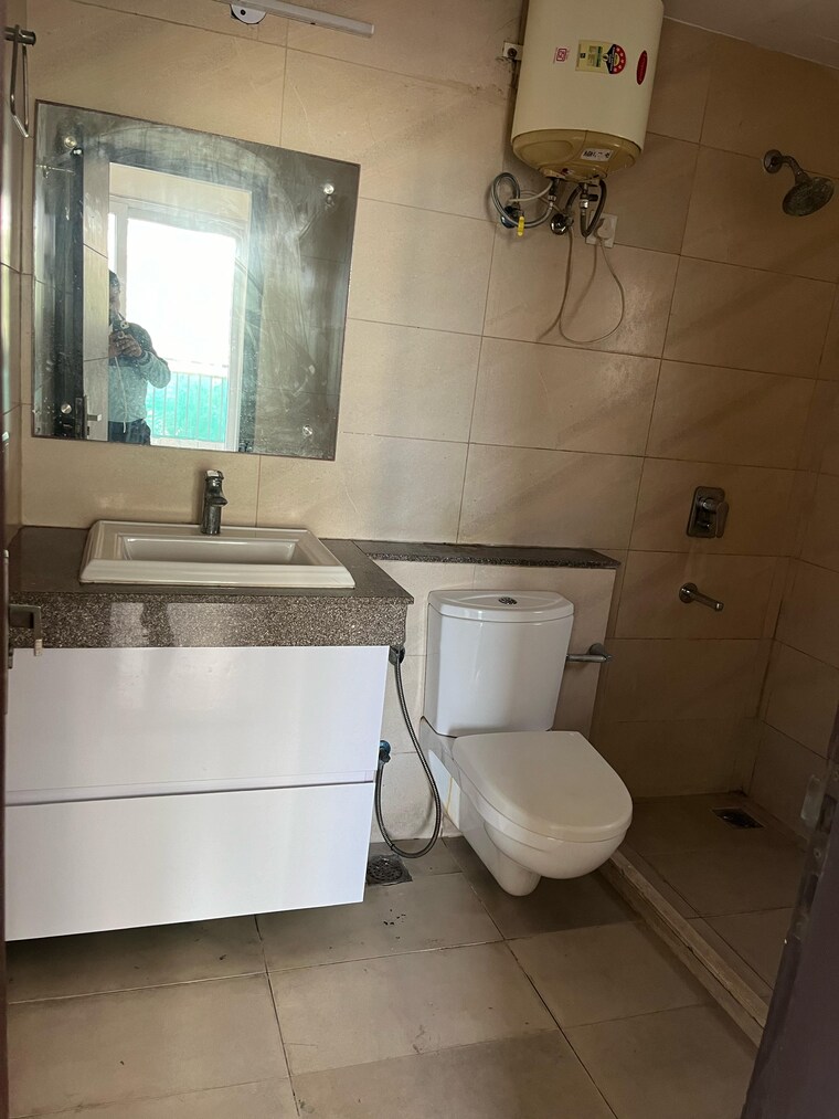 Bathroom, puri-anand-villas-phase-ii 4 Bedroom 3075 Sq.Ft. Apartment In Sector 81 Faridabad 8644172