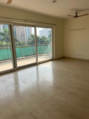 Room in 4 BHK Apartment at Puri Anand Villas Phase II, Sector 81 – for Sale