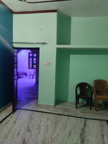 Furnished Amenities in 2.5 BHK Independent House at Jankipuram Extension – for Rent