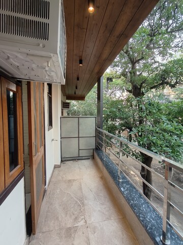 Balcony in 1 BHK Builder Floor at Ansal Sushant Apartments, Sushant Lok I – for Rent