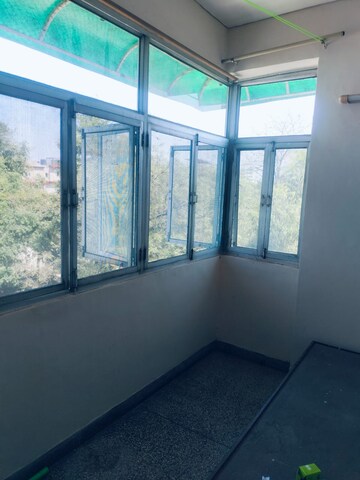Room in 3 BHK Apartment at Ashok Nagar – for Rent