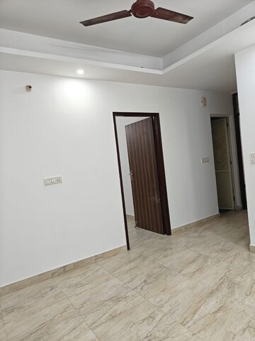 1 BHK Builder Floor For Rent in Saket