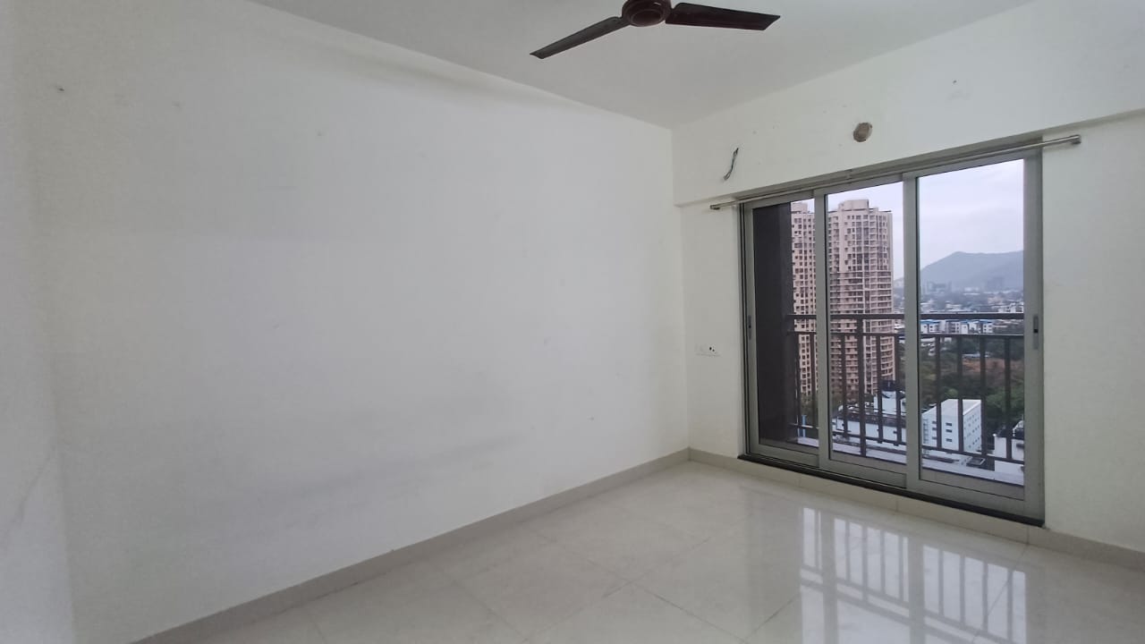 1 BHK + Extra Room Apartment For Rent in Ashar Metro Towers