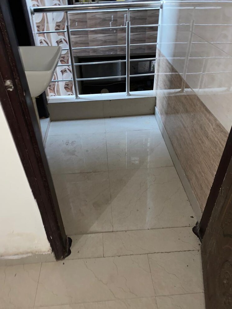 Balcony, ashok nagar 2 Bedroom 800 Sq.Ft. Apartment In Ashok Nagar Delhi 8644138