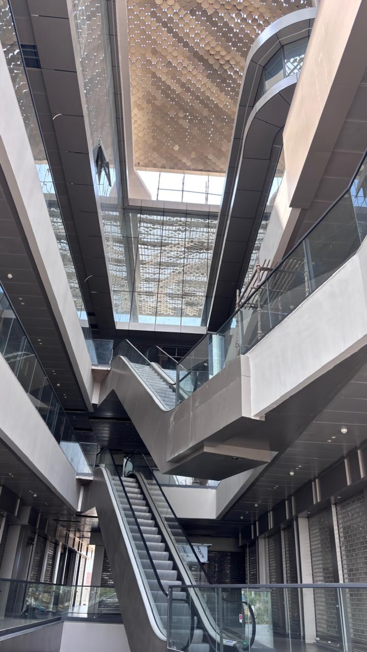 undefined, karyan-citywalk Commercial Shop 321 Sq.Ft. In Wave City Ghaziabad 8644150