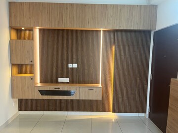 Furnished Amenities in 3 BHK Apartment at Mahagun Mywoods, Sector 16c Greater Noida – for Rent