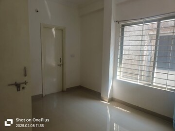 Room in 3 BHK Villa at Aakriti Aquacity Tapti, Indus Towne – for Sale