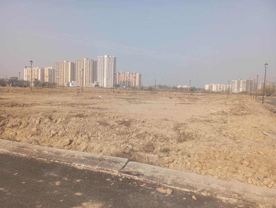Plot For Sale in Wave City