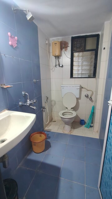 Master Bedroom in 2 BHK Apartment at Satellite Garden, Goregaon East – for Rent