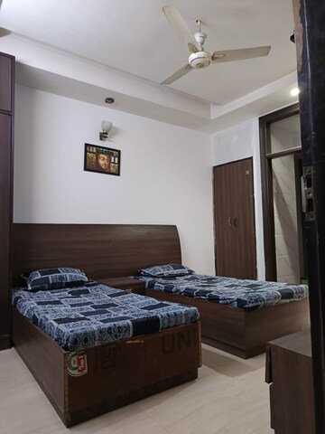 Room in  Pg at Sector 27 – for Rent
