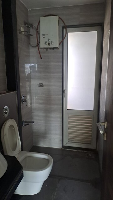 Bathroom in 3 BHK Apartment at Kabra Hyde Park Residency F5 Building Phase, Manpada – for Rent