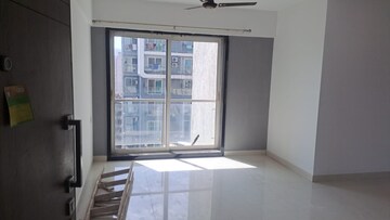 Room in 3 BHK Apartment at Kabra Hyde Park Residency F5 Building Phase, Manpada – for Rent