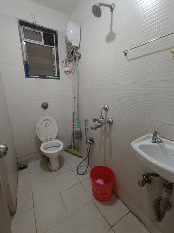 Bathroom in 3 BHK Apartment at Gahlot Majesty and Avenue CHS, Seawoods – for Rent