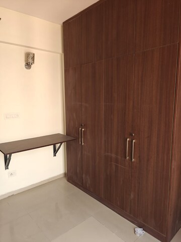 Room in 4 BHK Apartment at Sector 11 Dwarka – for Rent