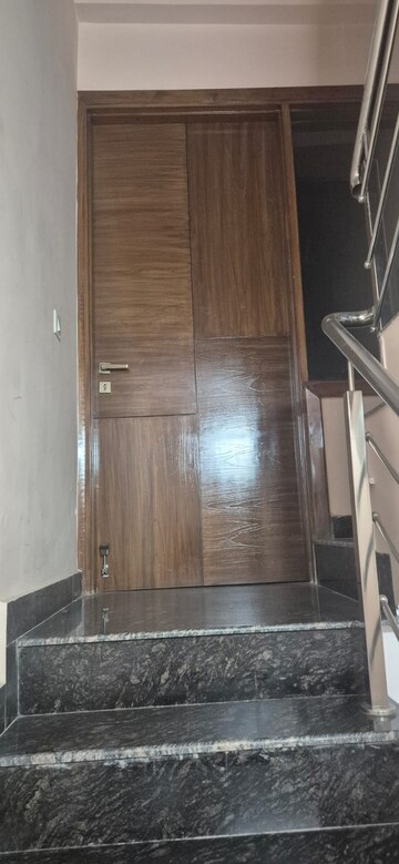 Furnished Amenities in 2 BHK Independent House at Sector 105 – for Rent