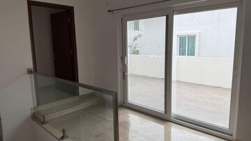 Room in 4 BHK Apartment at Vasantha City, Hi Tech City – for Rent