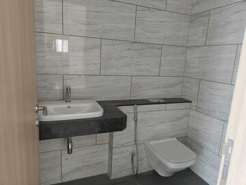 Bathroom in 4 BHK Apartment at Rustomjee Crown, Prabhadevi – for Rent