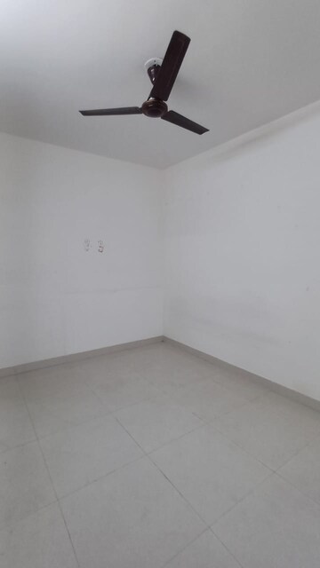 2 BHK Apartment For Rent in Ashar Metro Towers, Vartak Nagar