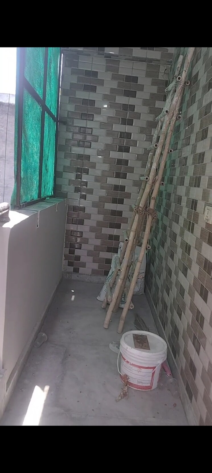 Balcony, new ashok nagar 1 Bedroom 400 Sq.Ft. Builder Floor In New Ashok Nagar Delhi 8644914