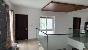 Room in 4 BHK Apartment at Vasantha City, Hi Tech City – for Rent