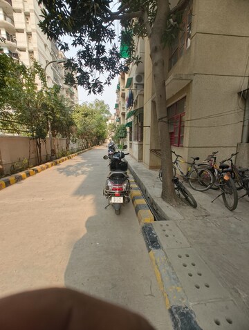2 BHK Apartment For Rent in Sector 52