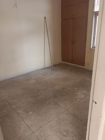 Room in 2 BHK Apartment at Mecon Apartments, Sector 62 – for Rent