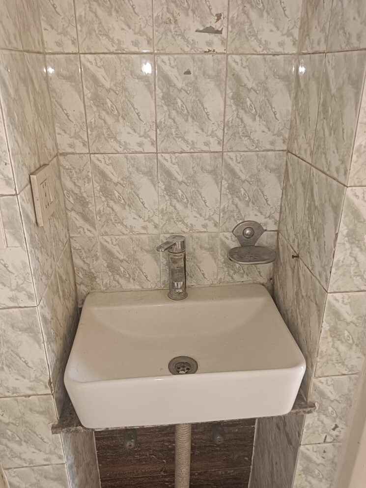 Bathroom, mecon-apartments 2 Bedroom 1200 Sq.Ft. Apartment In Sector 62 Noida 8645066