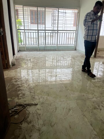 Room in 3 BHK Apartment at Bangur – for Sale